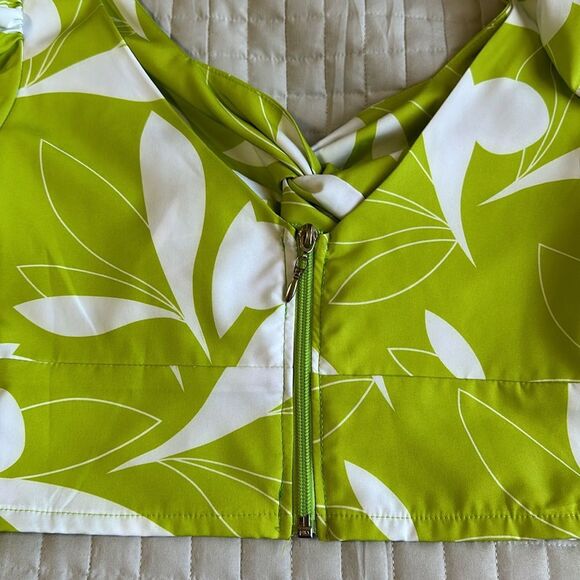 NEW - Twist Knot Floral Print Sweetheart Neckline Puff Sleeve Crop Top Sz M - Picture 8 of 9